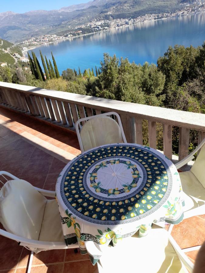 Villa Garden Apartments Herceg Novi Esterno foto