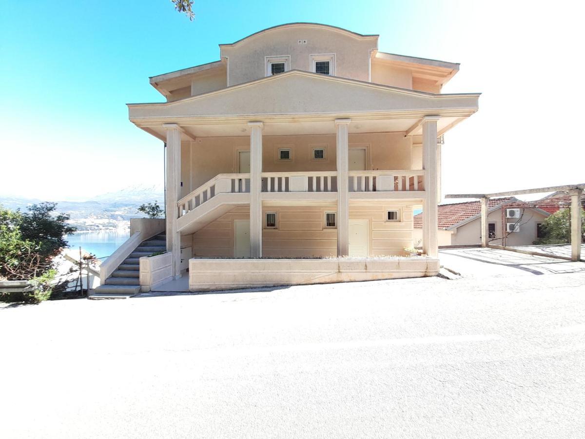 Villa Garden Apartments Herceg Novi Esterno foto